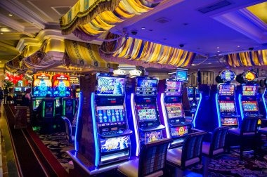 ceribet Infinite Blackjack mobile betting interface with hand action buttons